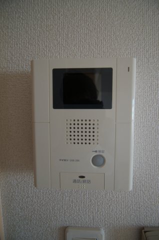 セキュリティ　TVモニター付きインターホン