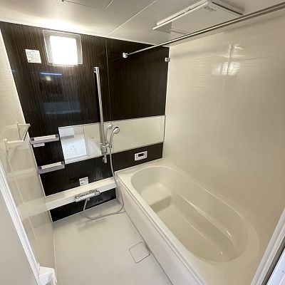 バス・シャワールーム　※写真は同シリーズ類似物件を含む為現況優先とさせて頂きます
