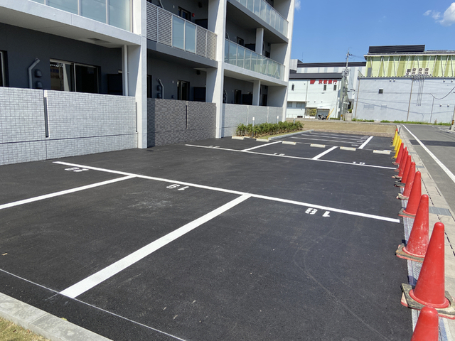 駐車場　駐車場
