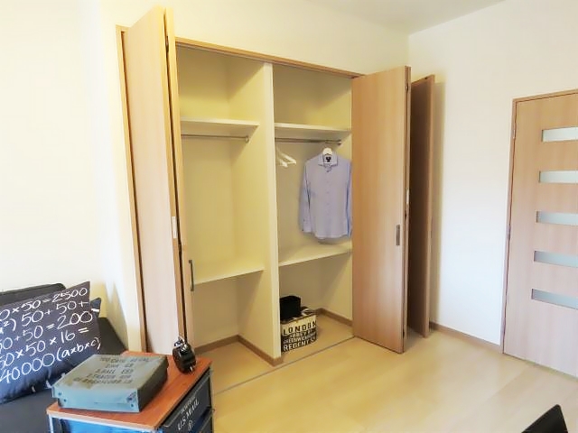 収納　クローゼット