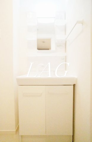 洗面設備　独立洗面台です。