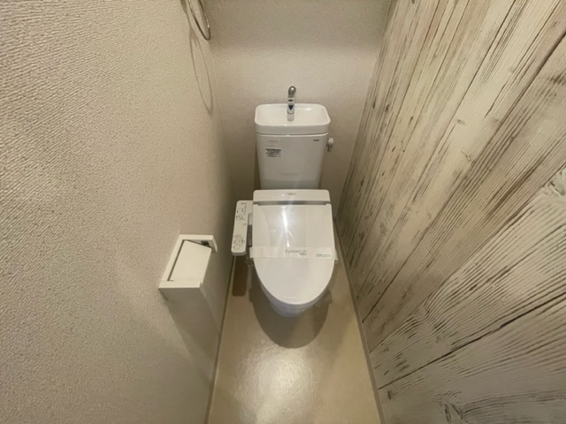 トイレ　※同施工会社のイメージ写真※