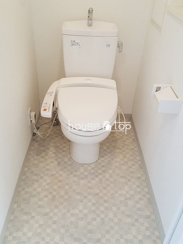 トイレ　ウォシュレット付き！