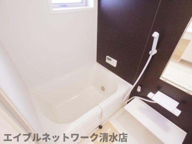 バス・シャワールーム　日々の疲れを癒すお風呂付です