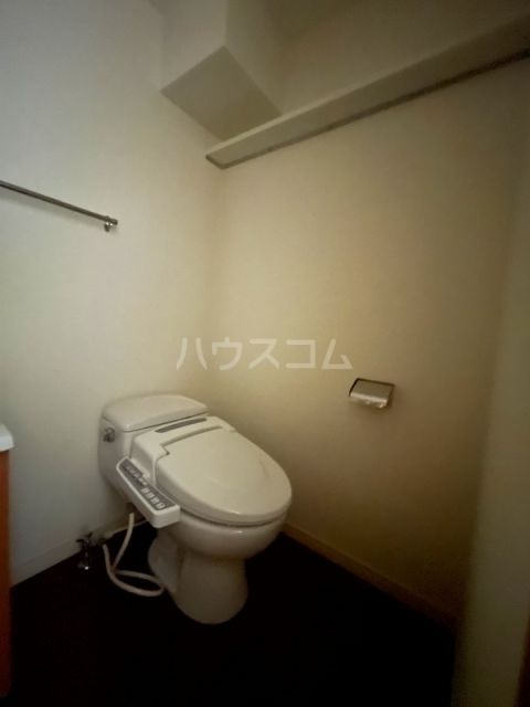 【クリシェのトイレ】