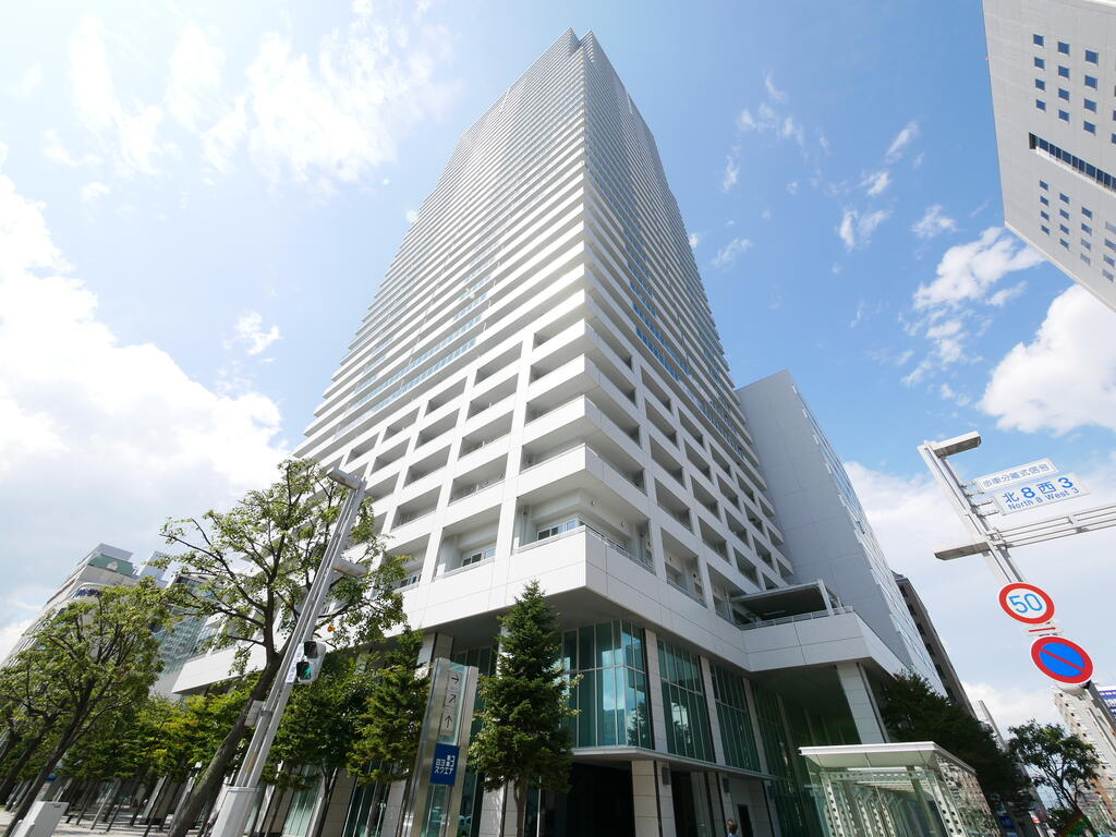 Dグラフォート札幌ステーションタワーの建物外観