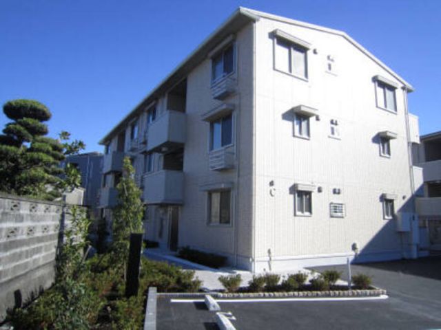 静岡県富士市鷹岡本町（アパート）の賃貸物件の外観