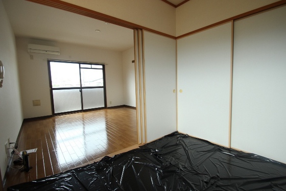 居室・リビング　※別部屋の写真です