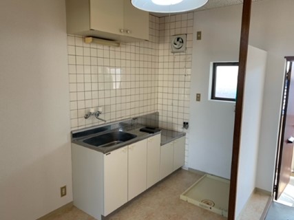 佐賀市 2階建 築38年のキッチン写真