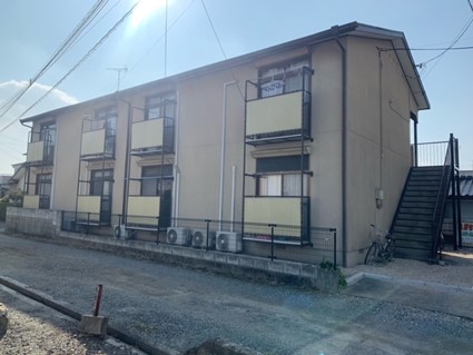 佐賀市大和町大字尼寺のアパートの建物外観