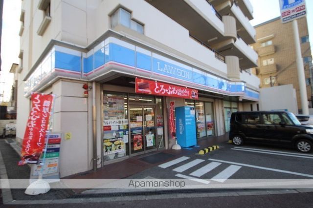 コンビニ　ローソン蛍池中町店（コンビニ）まで217m