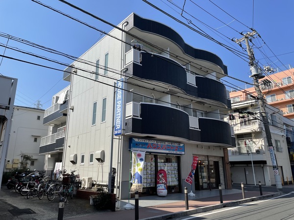 【ジュネス嶋田の建物外観】