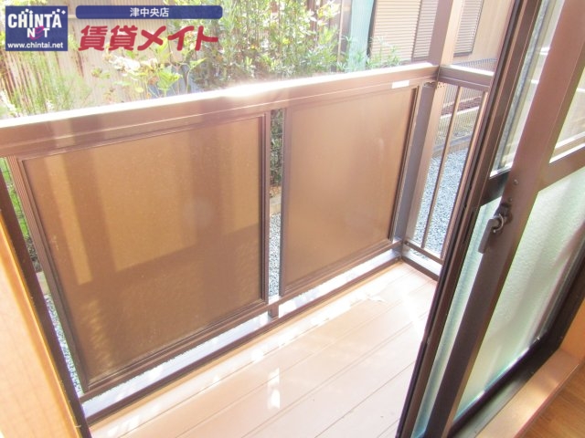 バルコニー　同物件別室の画像です