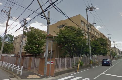 【神戸市東灘区本山南町のマンションの小学校】