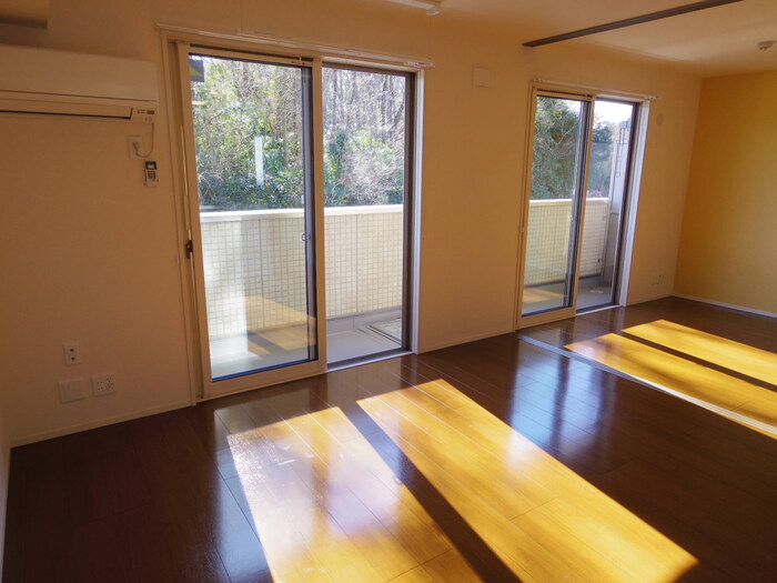 居室・リビング　リビング