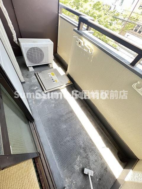 バルコニー　バルコニーがあります