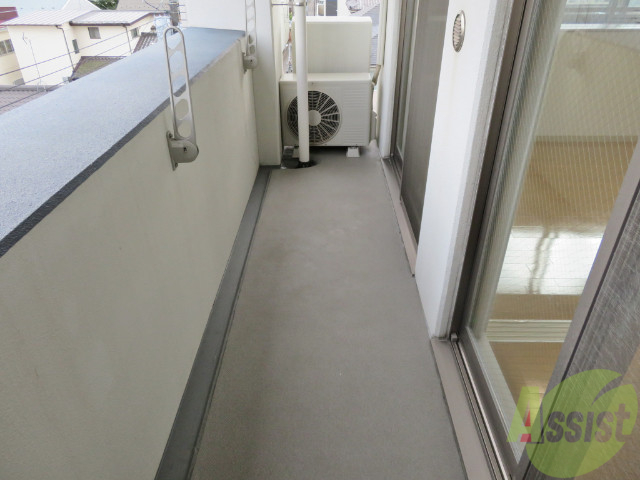 バルコニー　バルコニーがついて晴れの日は洗濯物が干せますね