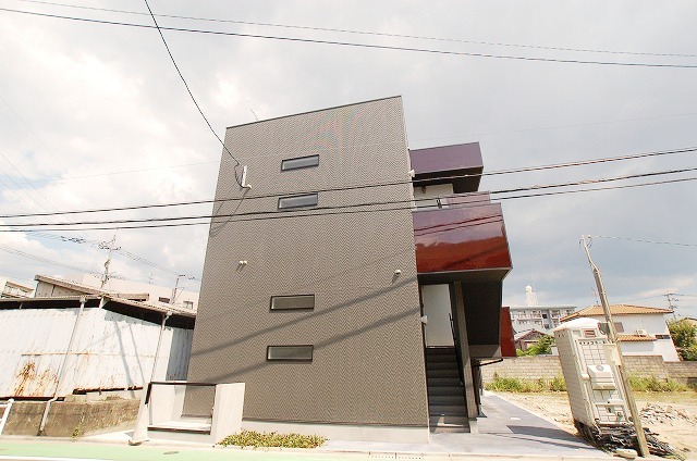 建物外観　外観は落ち着いています