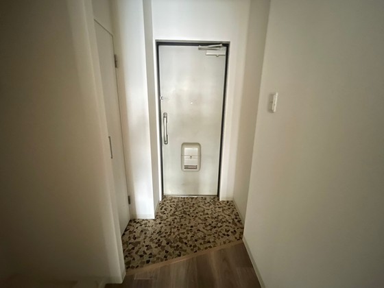 玄関　※別部屋の写真です