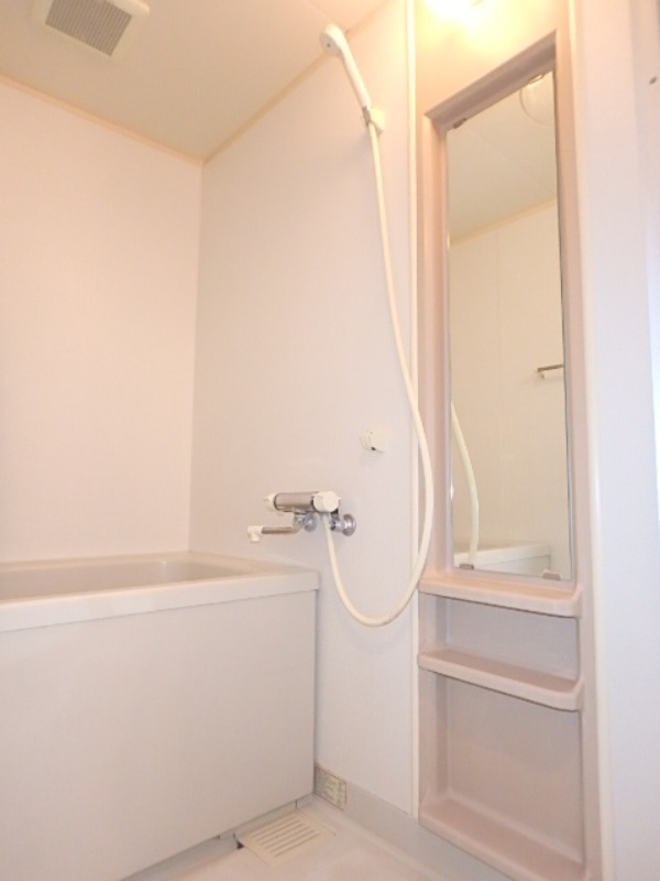 バス・シャワールーム　図面と現状が相違する場合は現状を優先とさ