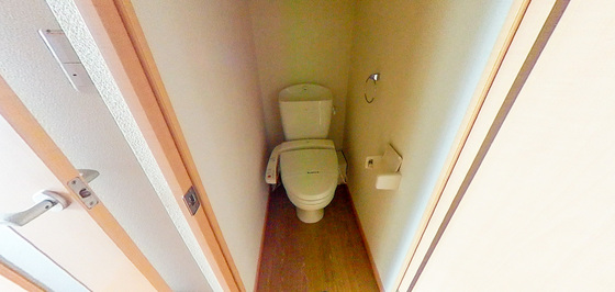 トイレ　※別部屋の写真です