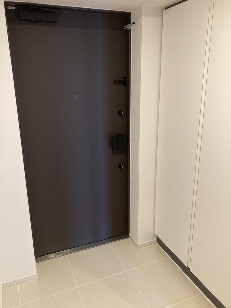 玄関　落ち着いた玄関です