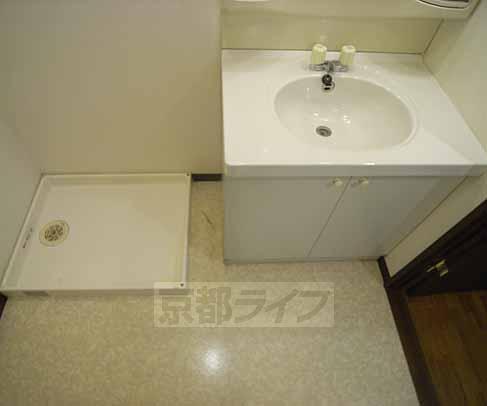 洗面設備　脱衣所です。