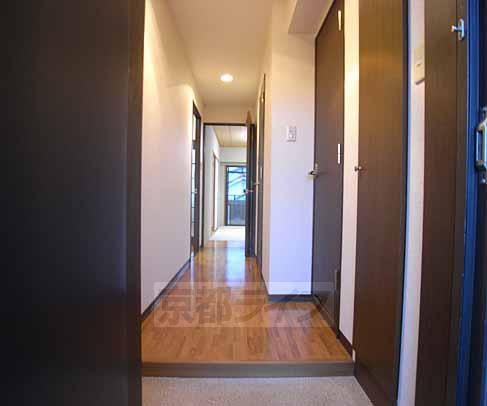 玄関　玄関からの視点です。