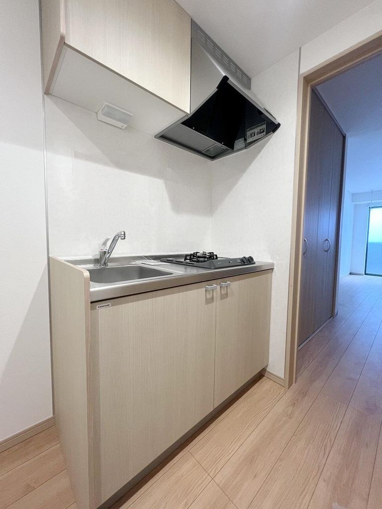 キッチン　玄関