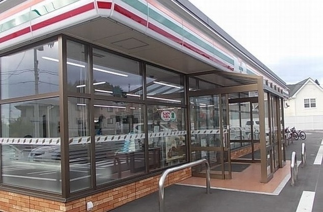 コンビニ　セブンイレブン新井田重地店（コンビニ）まで500m
