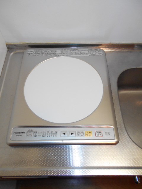 キッチン　電気コンロ