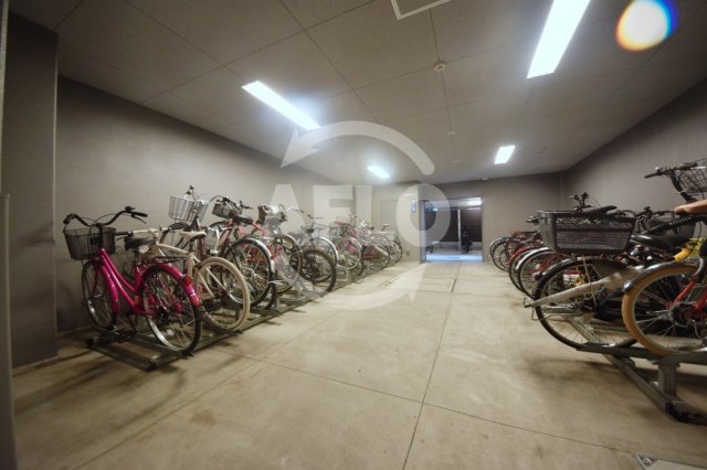 その他設備　プレサンスロジェ心斎橋　駐輪場