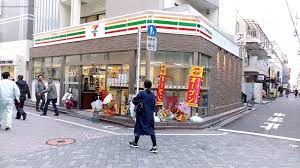 コンビニ　セブンイレブン 三鷹駅北口店（コンビニ）まで309m