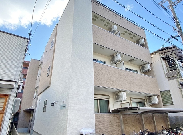 建物外観　駅近の静かな住宅地
