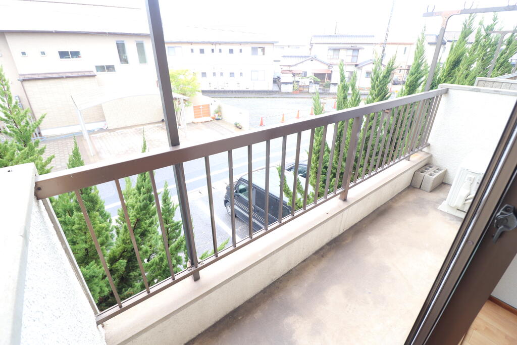 バルコニー　バルコニー