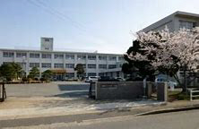 小学校　重春小学校（小学校）まで763m