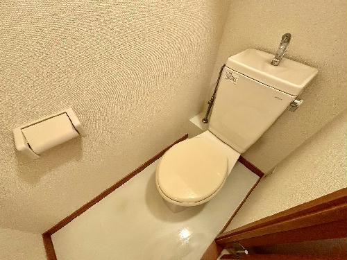 トイレ　設備・仕様は号室により異なる為、現況を優先いたします。