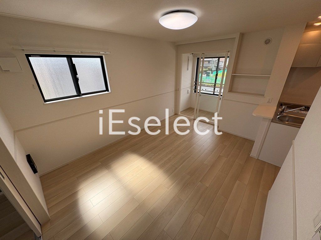 居室・リビング　2面採光の明るいリビング♪