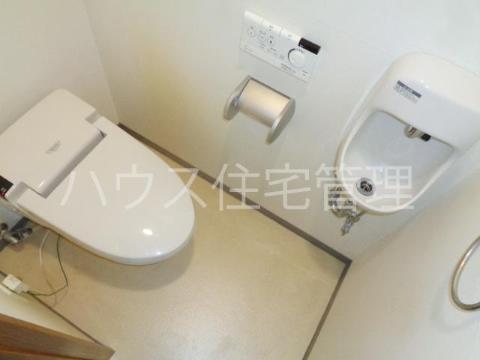 トイレ　シャワー付トイレ