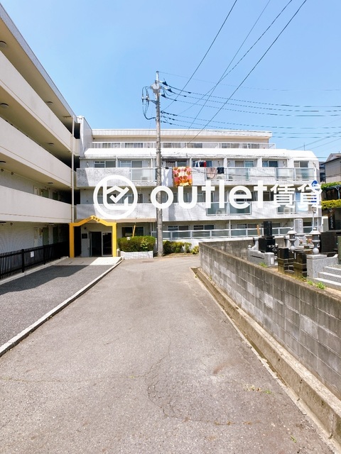 取手市台宿のマンションの建物外観