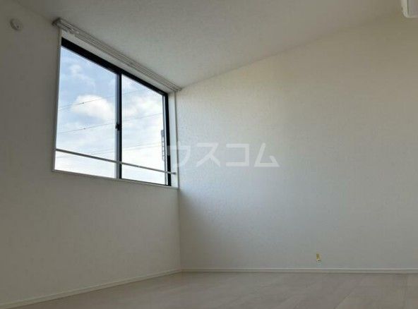 オーチェ今羽の居間写真