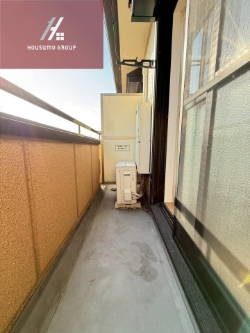 バルコニー　陽当たり良好なバルコニーです