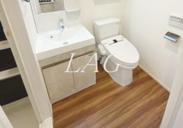 洗面設備　独立洗面台です。