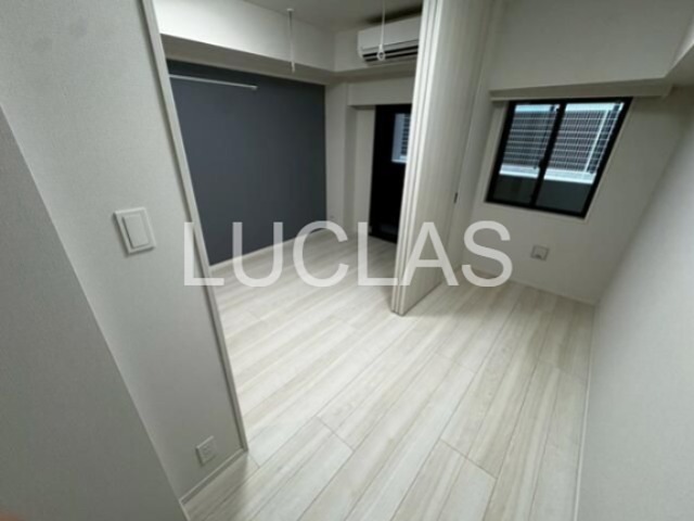 居室・リビング　ゆったりとしたリビングで憩いの空間…。