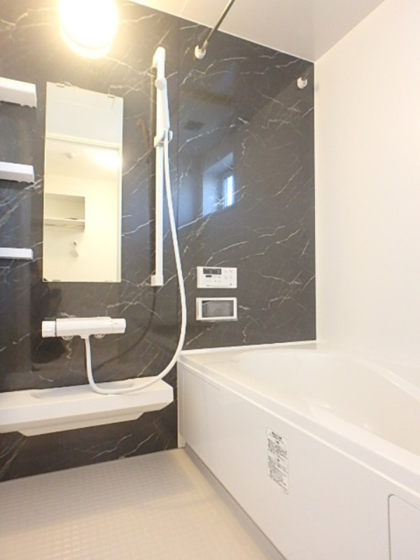 バス・シャワールーム　図面と現状に相違がある場合には現状を優先