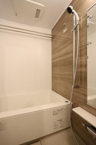 バス・シャワールーム　別タイプ部屋　参考写真です