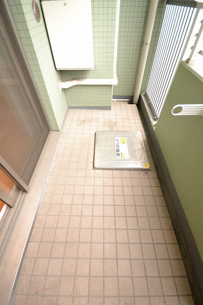 バルコニー　2007年竣工　芝ウエスト：バルコニー