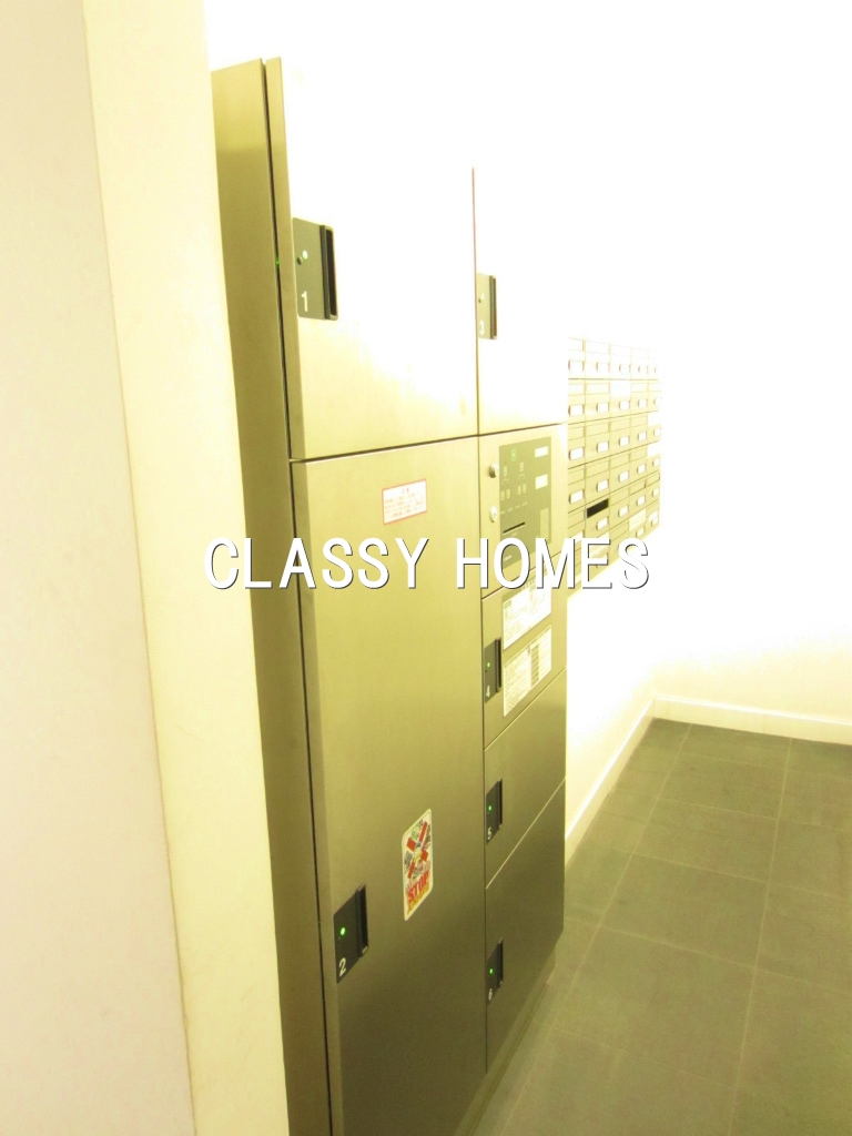 その他共有部分　2007年竣工　芝ウエスト：宅配ボックス