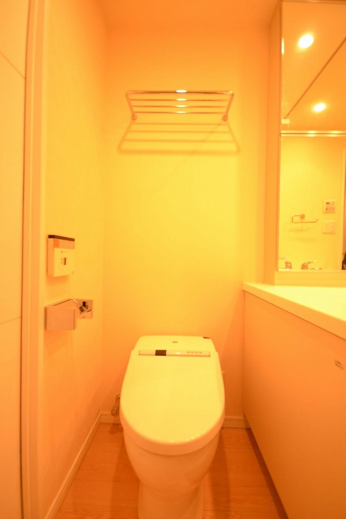 トイレ　2007年竣工　芝ウエスト：トイレ