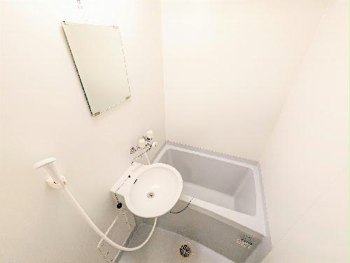 バス・シャワールーム　設備・仕様は号室により異なる為、現況を優先致します。